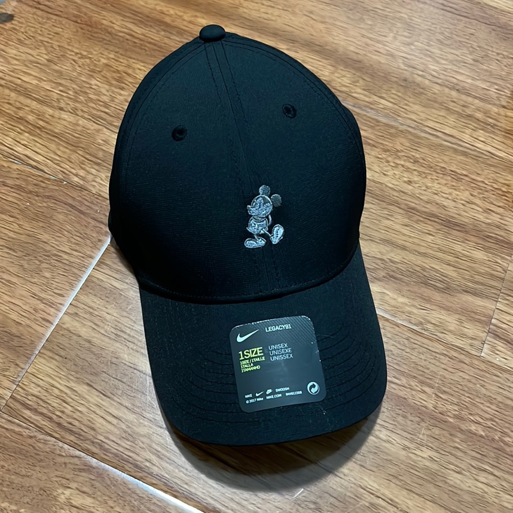 Disneyland mickey mouse nike hat